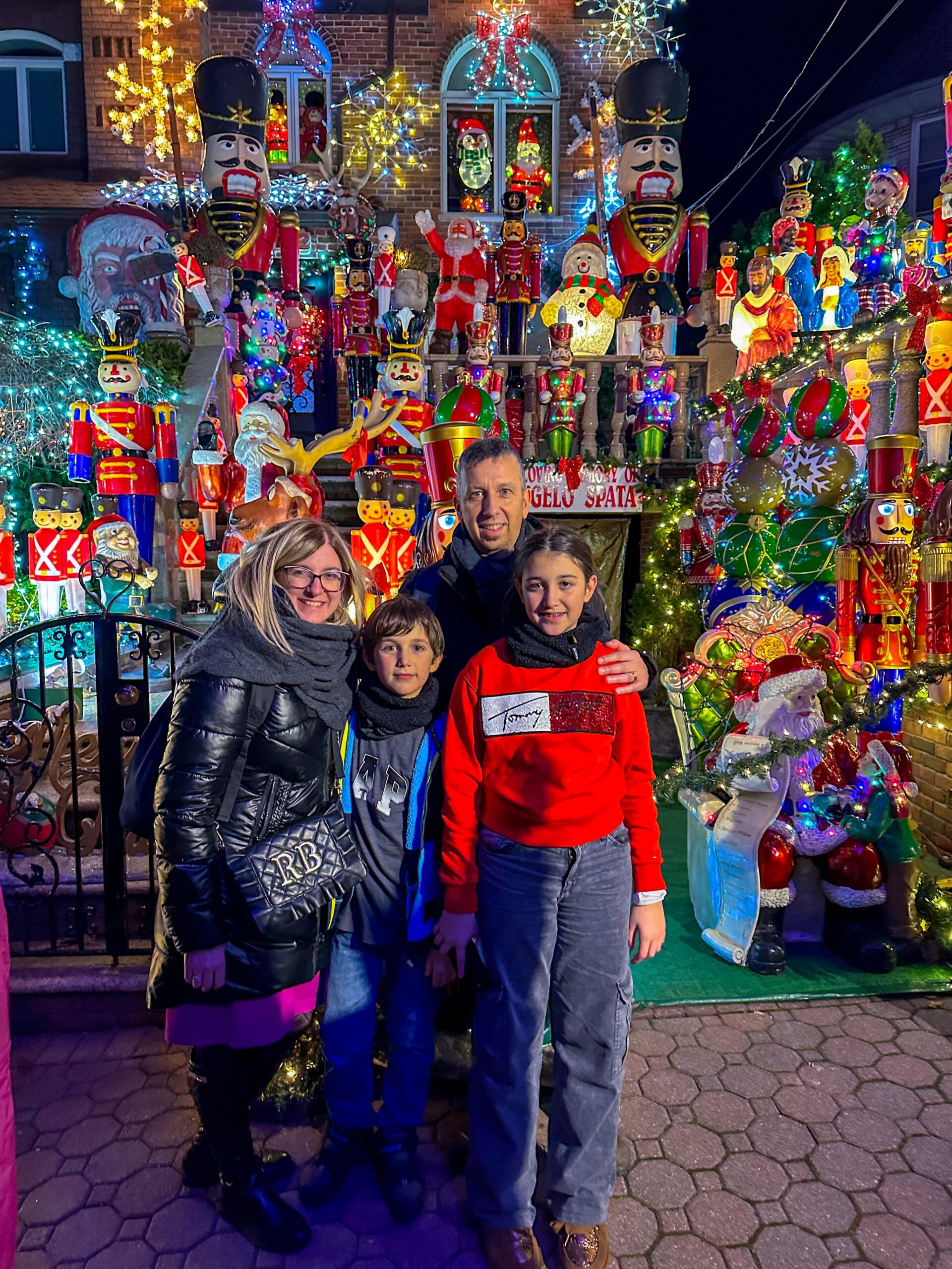 17 cose da fare a dicembre a New York Dyker Heights tour